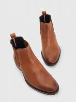 TH Signature Leather Chelsea Boots