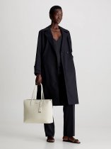 Calvin Klein MUST SHOPPER Logo Tote Bag