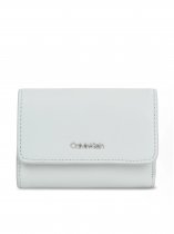 Calvin Klein MUST Small RFID Trifold Wallet